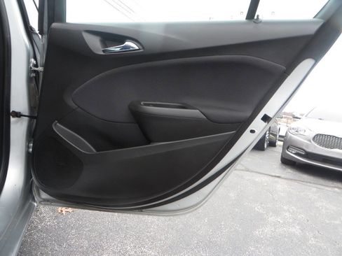 Used 2016 Chevrolet Cruze LT image 37
