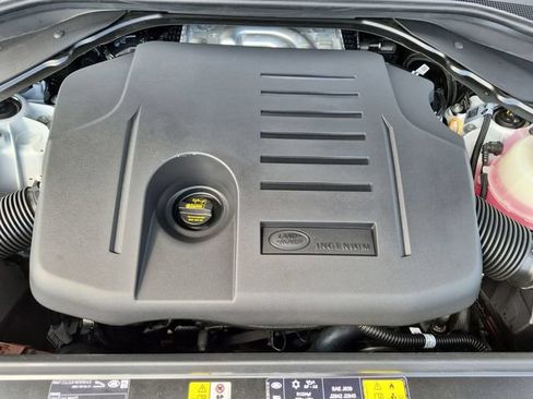 New 2026 Land Rover Range Rover SE AWD/4WD image 19