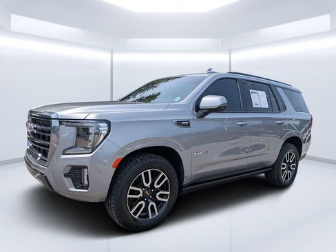 Used 2023 GMC Yukon AT4 w/ AT4 Premium Package AWD/4WD image 7
