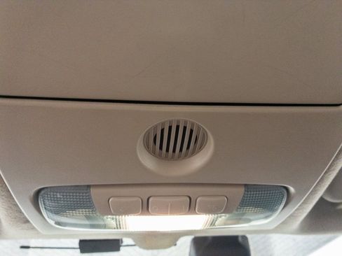 Used 2015 Ford Fiesta SE image 24