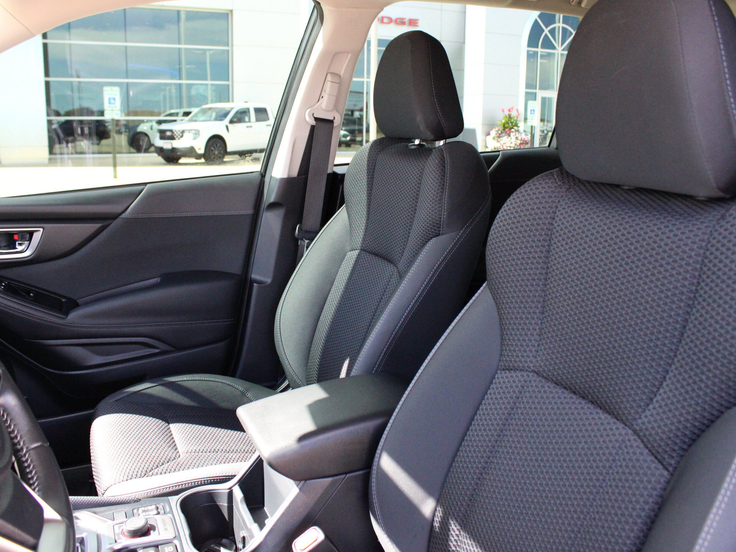 Used 2024 Subaru Forester Premium AWD/4WD image 35