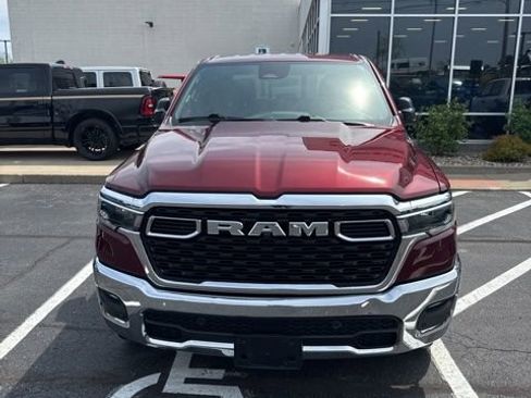 Used 2025 RAM 1500 Big Horn AWD/4WD image 2
