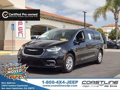 Certified 2023 Chrysler Pacifica Touring-L