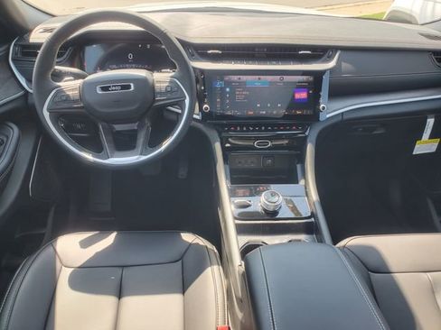 New 2026 Jeep Grand Cherokee L Limited AWD/4WD image 16