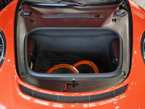 Used 2018 Porsche 911 GT3 RWD image 24