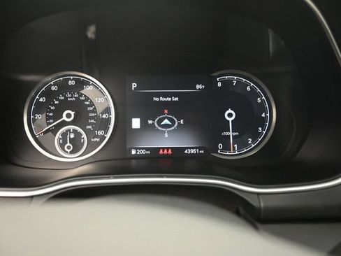 Used 2024 Genesis GV80 2.5T AWD/4WD image 30
