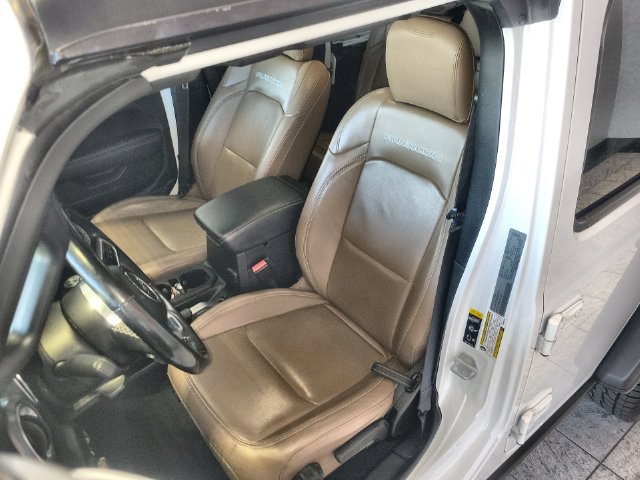 Used 2021 Jeep Wrangler Unlimited Rubicon AWD/4WD image 11