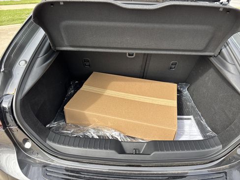 New 2026 MAZDA MAZDA3 2.5 S Hatchback w/ Premium Pkg FWD image 8