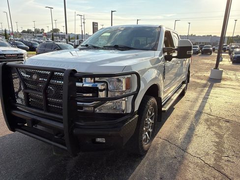 Used 2022 Ford F250 Lariat w/ Lariat Value Package AWD/4WD image 4
