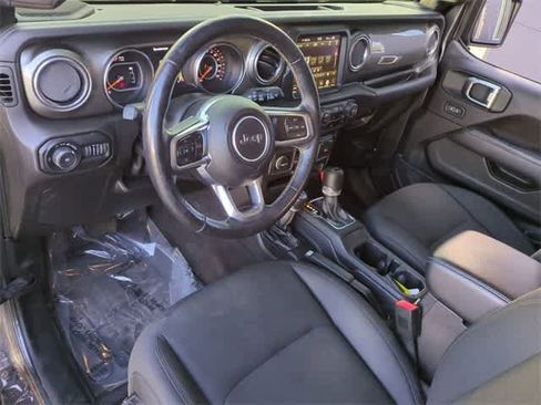 Used 2019 Jeep Wrangler Unlimited Sahara image 10
