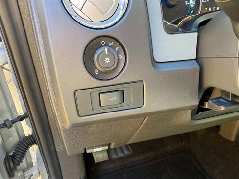 Used 2013 Ford F150 XLT w/ Luxury Equipment Group image 15