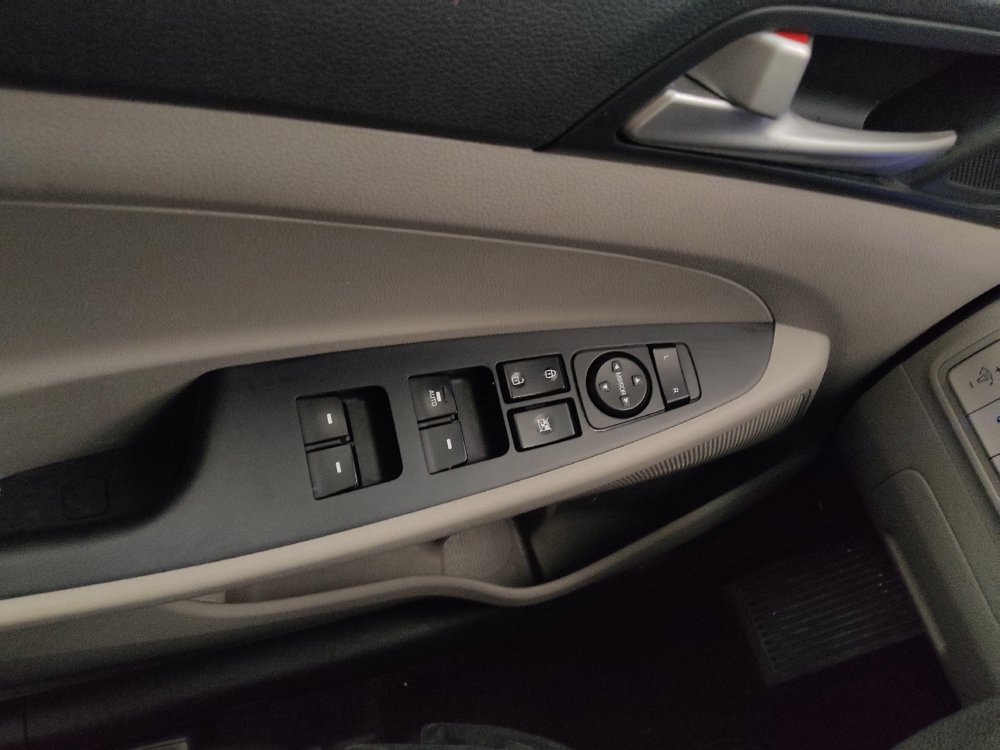 Used 2020 Hyundai Tucson Value FWD image 27