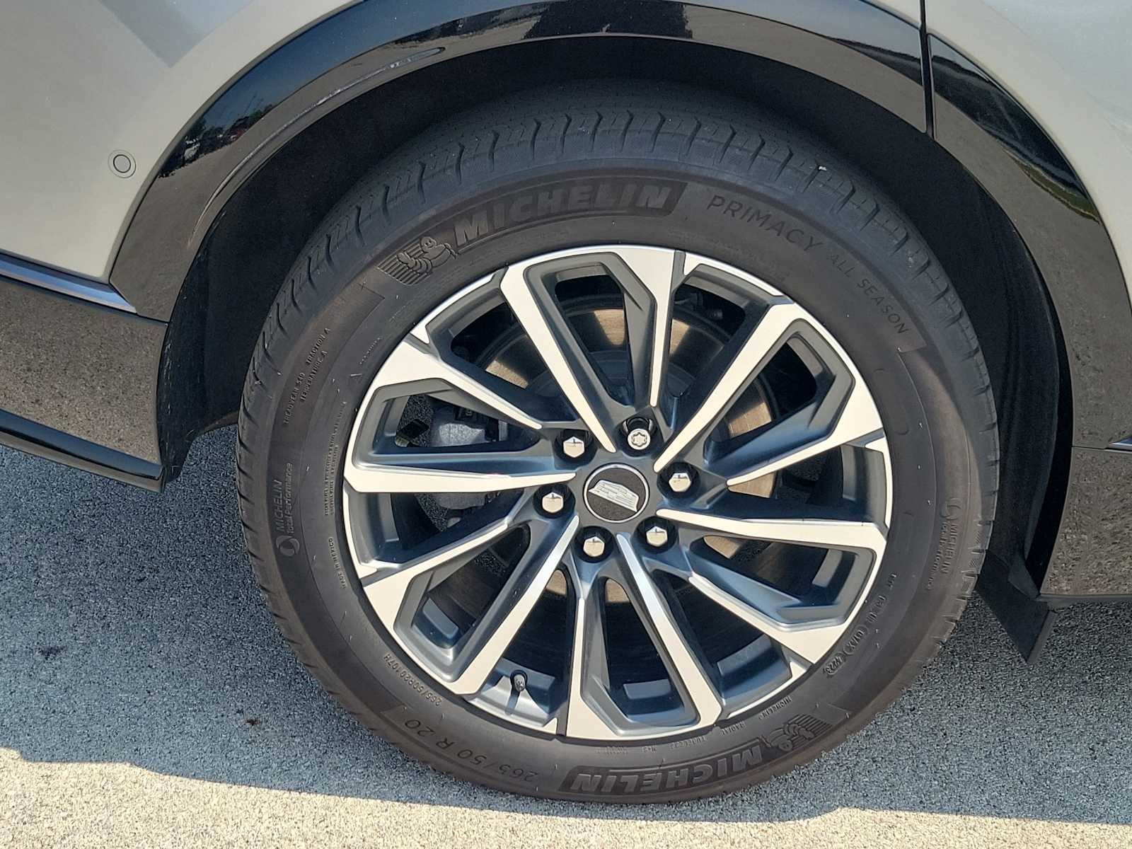 Used 2024 Cadillac Lyriq Sport RWD image 4