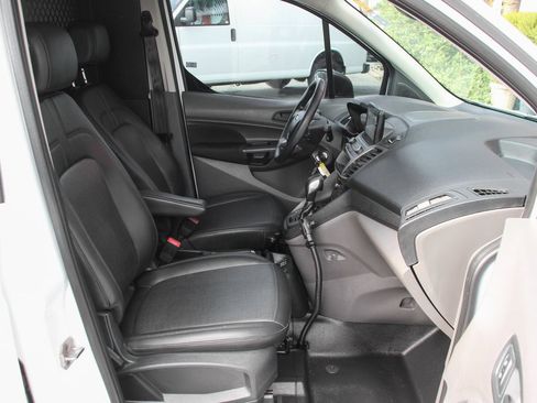 Used 2020 Ford Transit Connect XL image 33
