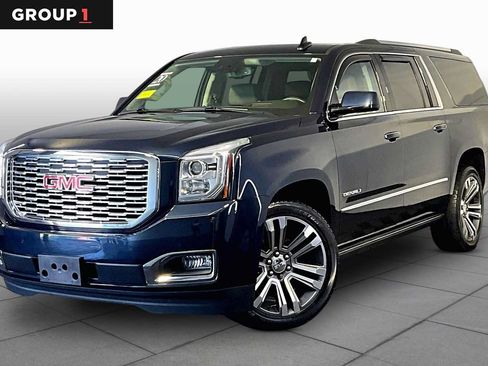 Used 2020 GMC Yukon XL Denali w/ Denali Premium Package AWD/4WD image 1