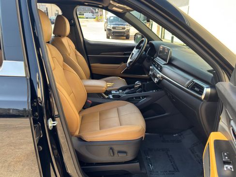 Used 2020 Kia Telluride SX w/ Towing Package FWD image 15