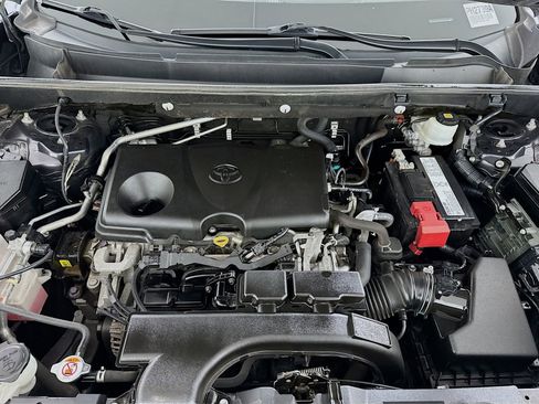 Used 2019 Toyota RAV4 XLE image 10