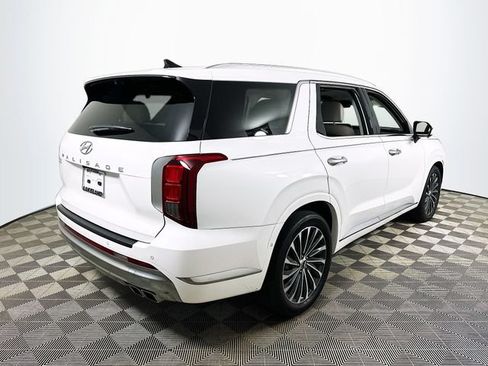 Used 2023 Hyundai Palisade Calligraphy w/ Cargo Package FWD image 3