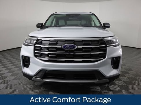 New 2026 Ford Explorer Active w/ Active Comfort Package image 9