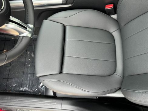 New 2026 Mercedes-Benz GLA 250 4MATIC image 32