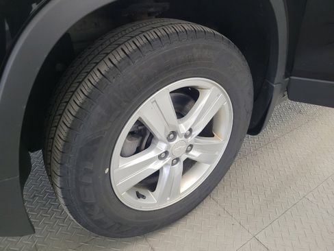 Used 2019 Chevrolet Trax LS w/ LPO, Protection Package AWD/4WD image 31