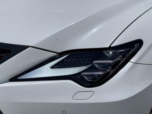 Used 2022 Lexus RC F w/ Premium Package RWD image 9