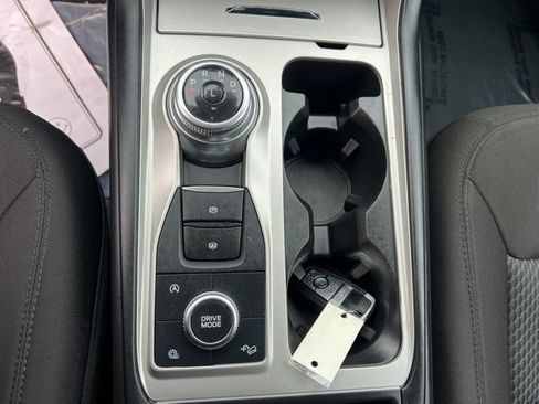 Used 2024 Ford Explorer XLT image 31