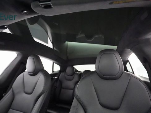 Used 2023 Tesla Model S image 22