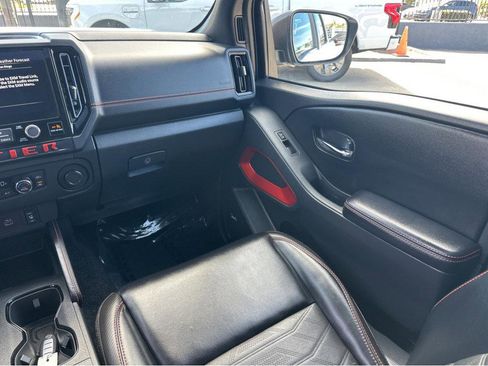 Used 2025 Nissan Frontier Pro-X w/ Pro Premium Package image 18