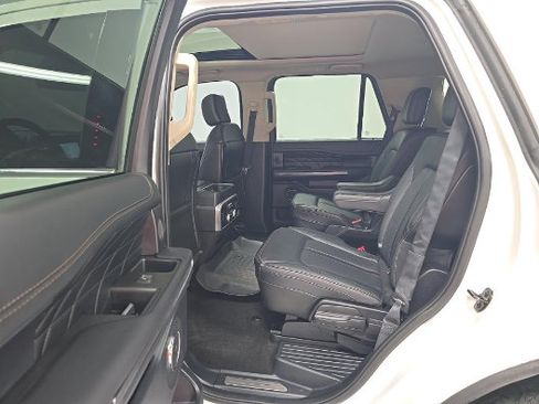 Used 2020 Ford Expedition Platinum AWD/4WD image 7