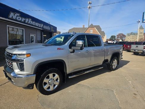 Used 2020 Chevrolet Silverado 2500 LTZ w/ LTZ Premium Package image 14