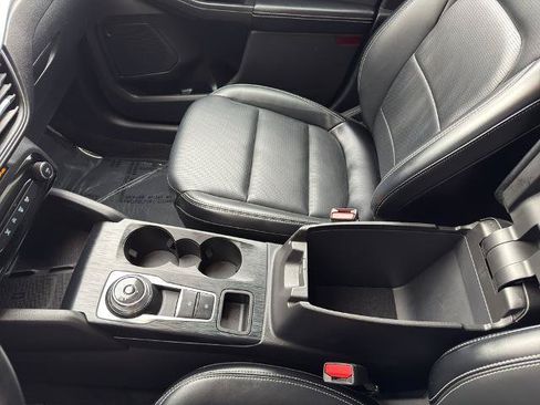 Used 2025 Ford Escape Platinum AWD/4WD image 26
