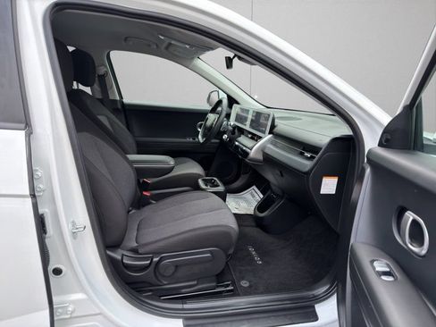 Used 2024 Hyundai Ioniq 5 SE AWD/4WD image 13