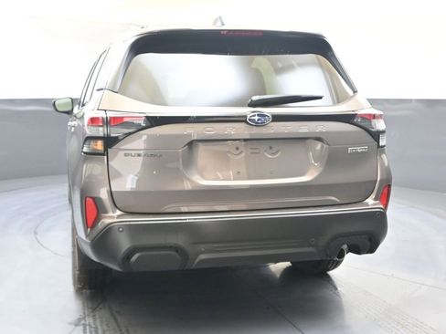 New 2025 Subaru Forester Touring image 4