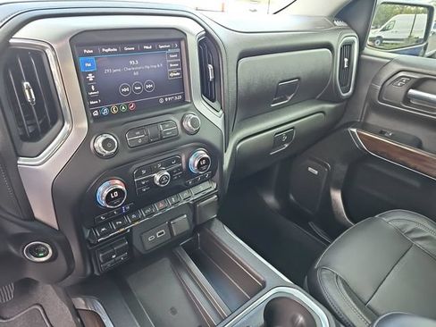Used 2020 GMC Sierra 1500 SLT w/ SLT Premium Plus Package AWD/4WD image 22