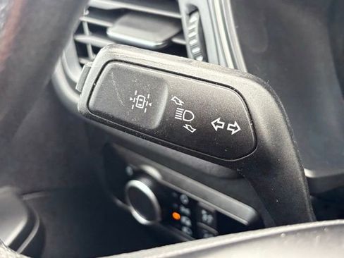 Used 2022 Ford Escape SE AWD/4WD image 19