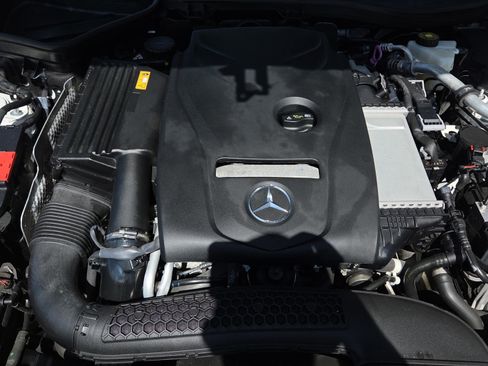 Used 2020 Mercedes-Benz SLC 300 SLC 300 image 39