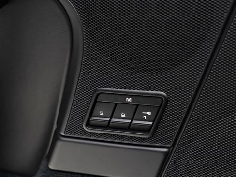 Used 2013 Porsche 911 Turbo S AWD/4WD image 18