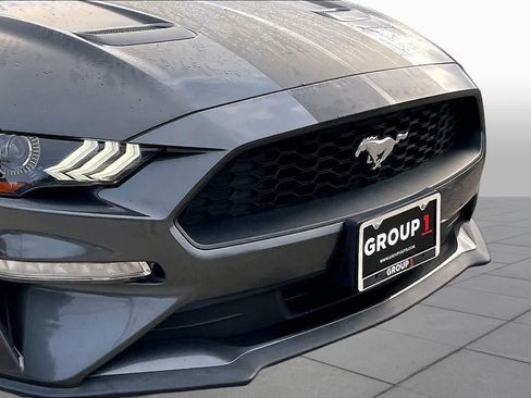 Used 2018 Ford Mustang Coupe RWD image 28