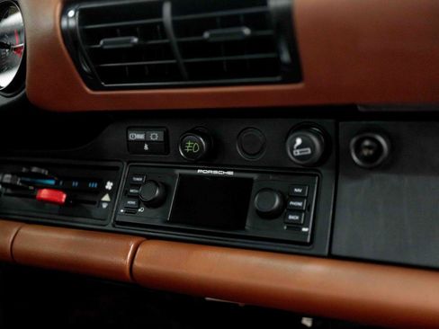 Used 1989 Porsche 911 Carrera RWD image 65