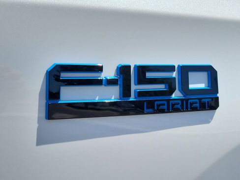 Used 2025 Ford F150 Lightning Lariat AWD/4WD image 6