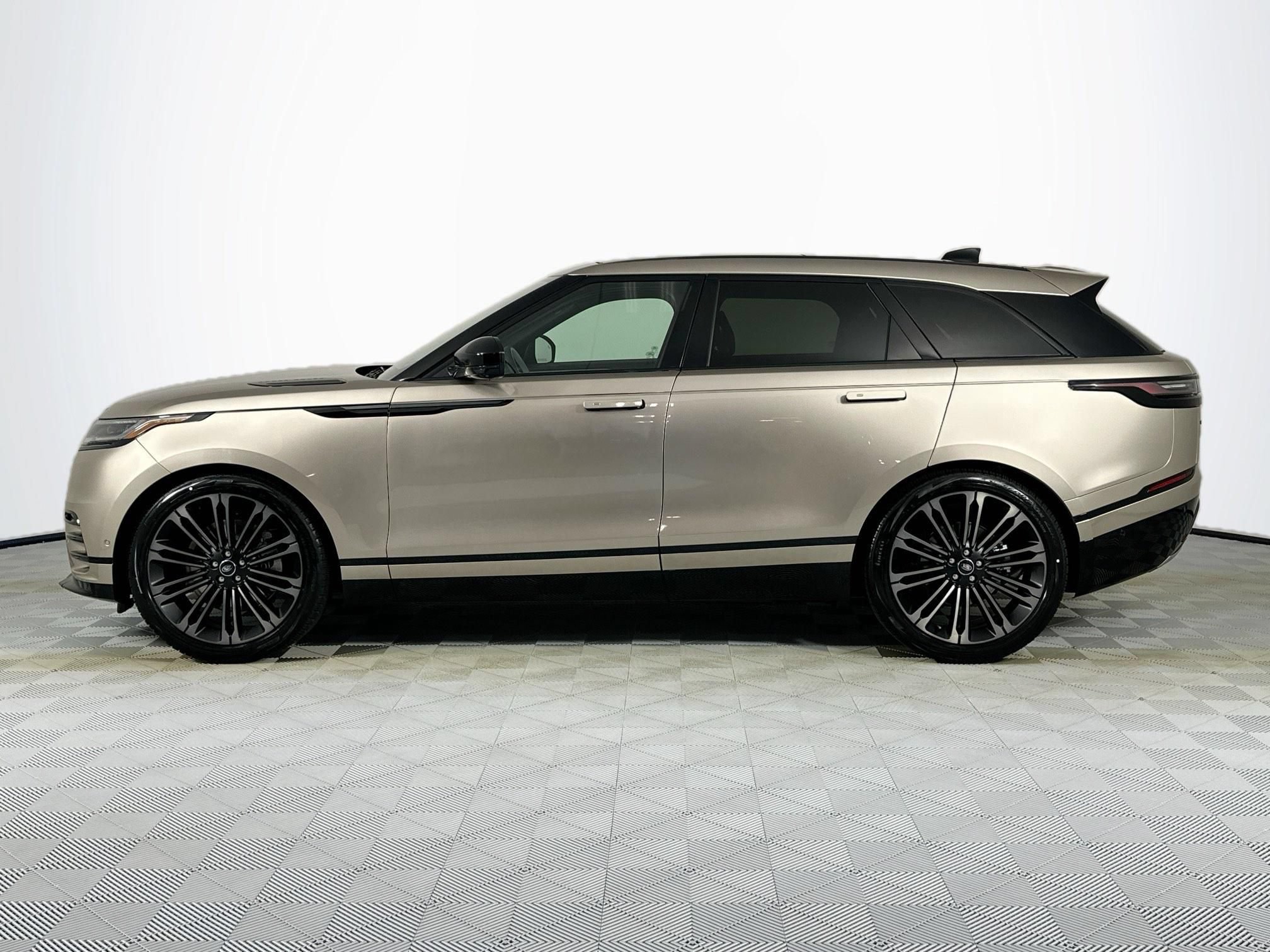 Used 2026 Land Rover Range Rover Velar Dynamic SE AWD/4WD image 8