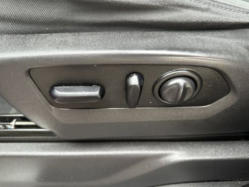 Used 2019 Chevrolet Silverado 1500 RST w/ All-Star Edition image 21