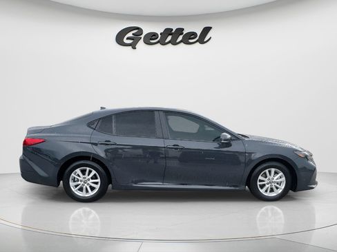 Used 2026 Toyota Camry LE FWD image 4