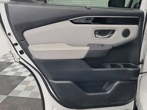 Used 2024 Honda Pilot EX-L image 17