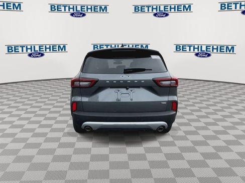 New 2026 Ford Escape SE w/ PHEV Premium Package FWD image 7