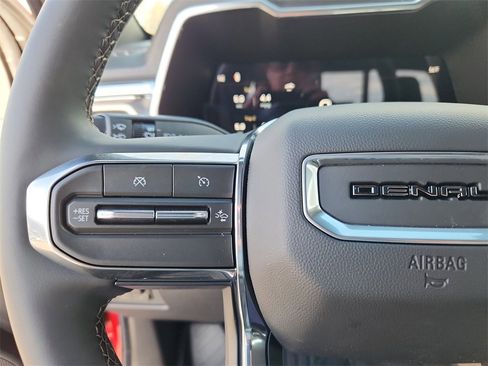 New 2026 GMC Canyon Denali image 12