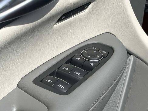 New 2026 Cadillac XT5 Premium Luxury image 24