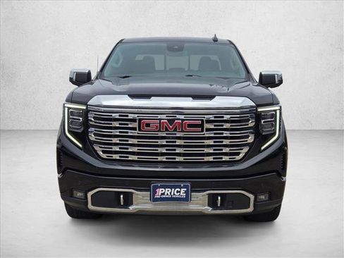 Used 2022 GMC Sierra 1500 Denali AWD/4WD image 2