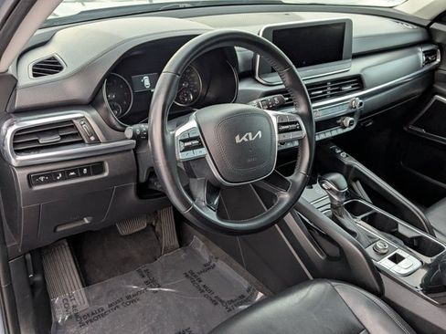 Used 2022 Kia Telluride S FWD image 10